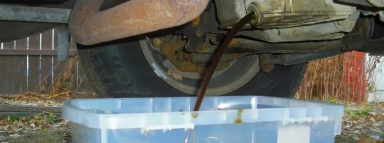 Przepalony olej: Jak bezpiecznie pozbyć się przepalonego oleju?