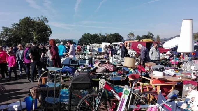 Czy giełda w Cieplicach jest otwarta? Sprawdź godziny i lokalizację